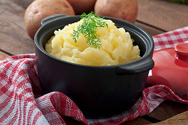 istock Fresh and flavorful mashed potatoes with bowl 530705071