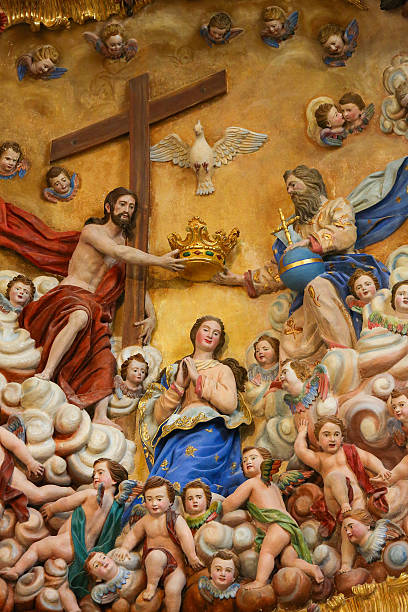 istock Mother Mary and the Holy Trinity 530728715