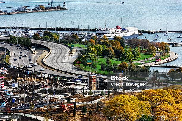 Maggie Daley Park Under Construction And Columbia Yacht Club Ch Stock Photo - Download Image Now