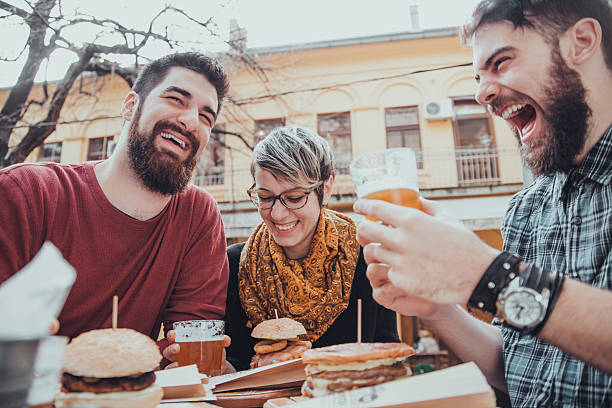 istock Friends In Fast Food Restaurant 530811674