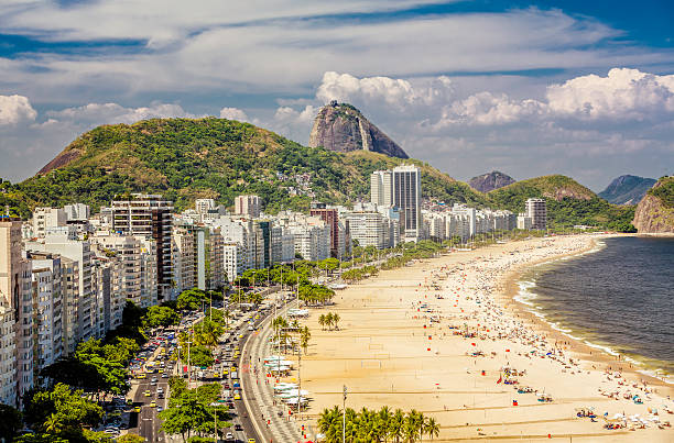 praia de copacabana e do pão de açúcar no rio de janeiro - ipanema district - fotografias e filmes do acervo