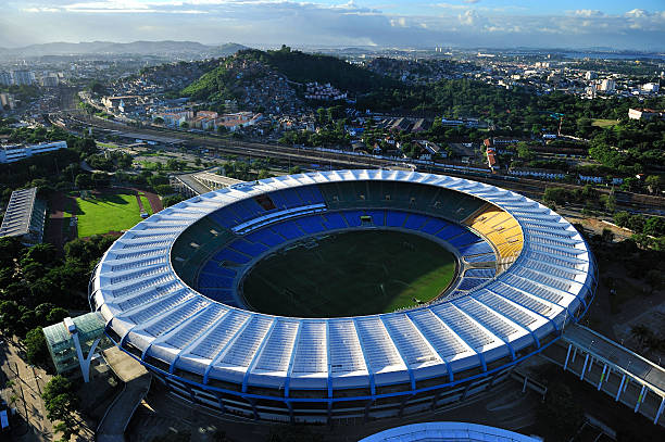 luftbild von maraca-stadion, rio de janeiro - closing ceremony stock-fotos und bilder