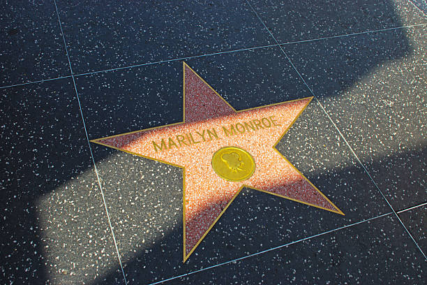 거수 on walk of fame - marilyn monroe 뉴스 사진 이미지