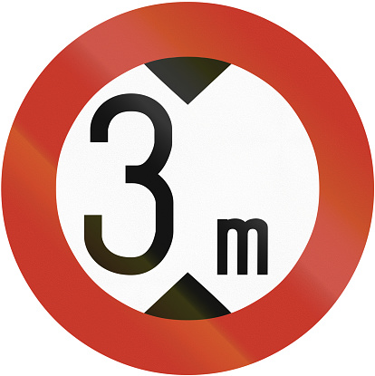 Old design (1937) of a German sign prohibiting thoroughfare of vehicles with a height over 3 meters.