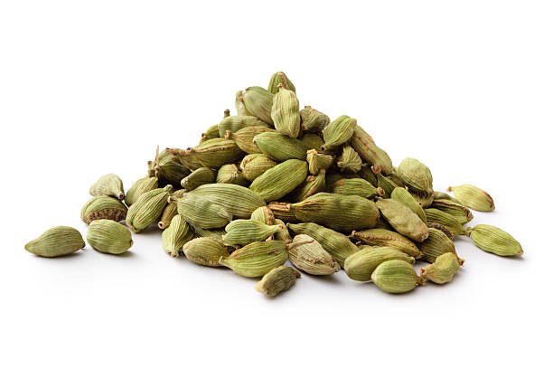 secado de hierbas y especias: cardamomo - cardamom fotografías e imágenes de stock