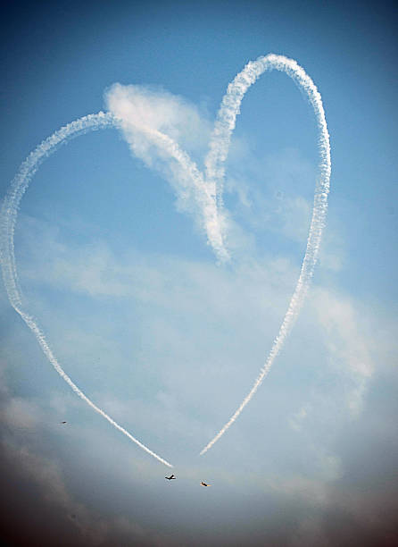 istock heart shaped, plane air show 530971619