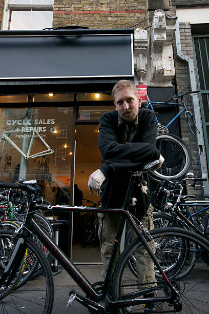 istock Bike shop 530980135