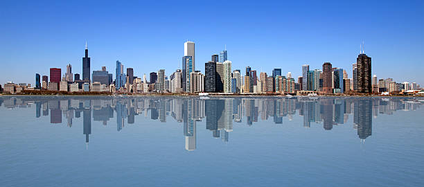 chicago pour une journée parfaite - chicago skyline lake nautical vessel photos et images de collection