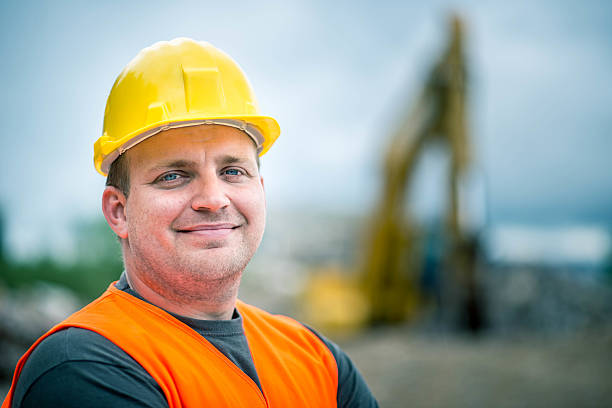 retrato de trabalhador de construção - mining engineer oil industry construction site imagens e fotografias de stock