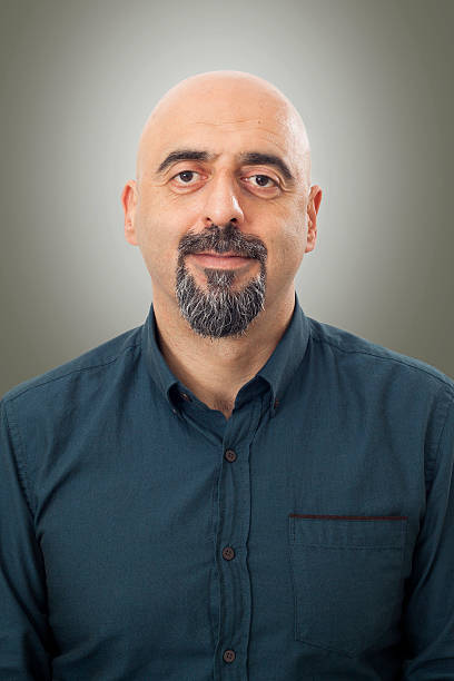 istock Portrait of man on gray background 531001075