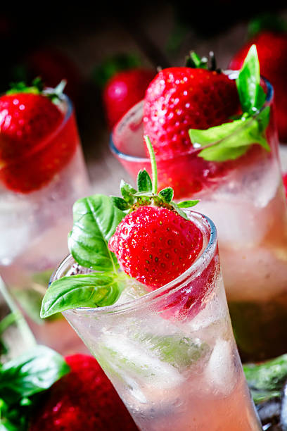 istock Alcoholic cocktail feeling with strawberry 531003244