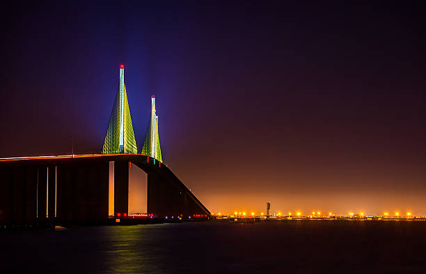 pont sunshine skyway - passerelle pont photos et images de collection