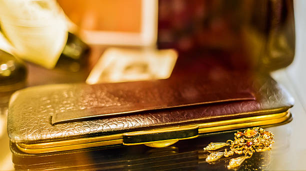 istock Vintage handbag and brooch. 531055046