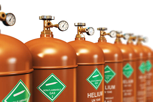 deretan kontainer gas industri helium cair - helium potret stok, foto, & gambar bebas royalti