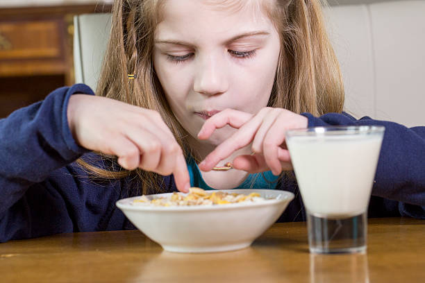 istock Girl breakfast milk 531073508