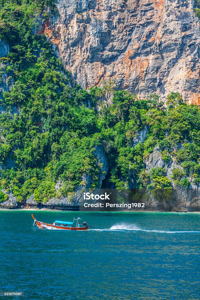Traditional Thai longtail boat Long tail boat, Ko Phi Phi, Thailand Andaman Sea Stock Photo