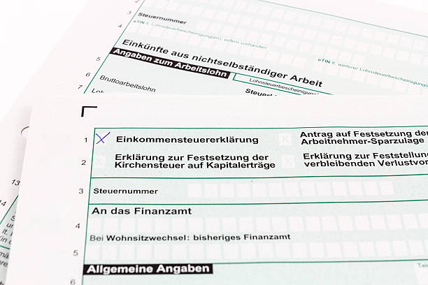 istock Form of income tax return 531099903