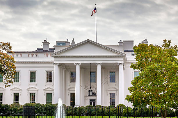 istock White House Pennsylvania Ave Washington DC 531109691