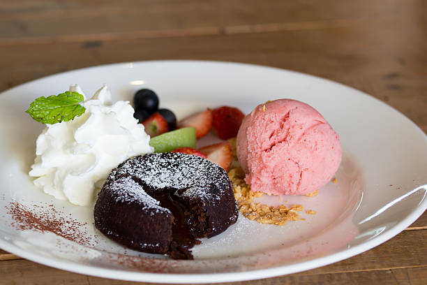 istock Sweet thai dessert, Choccolate lava 531176671