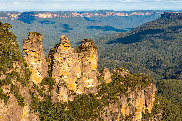 istock Three sister in Echo point Blue mountains national park 531179498