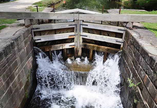 istock Lock of the Chesapeake and Ohio Canal. 531187299
