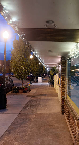 istock Neighborhood Business Block 531193668