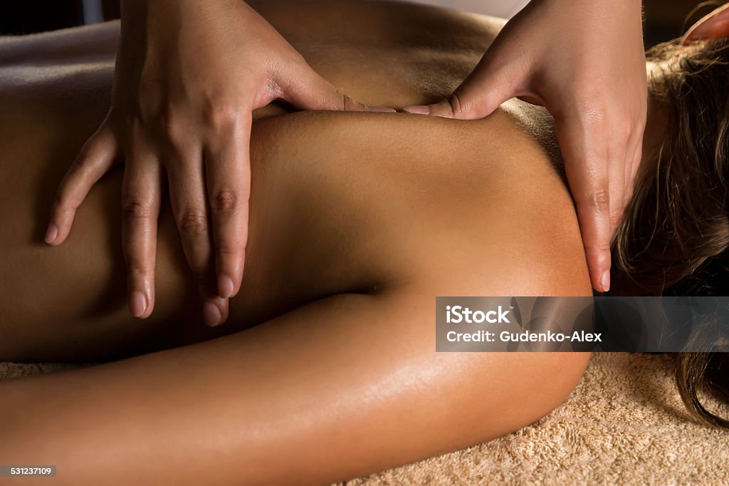 Medizinische massage, Nahaufnahme. - Lizenzfrei Massieren Stock-Foto
