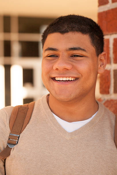 happy high school student - foto’s van jongen stockfoto's en -beelden