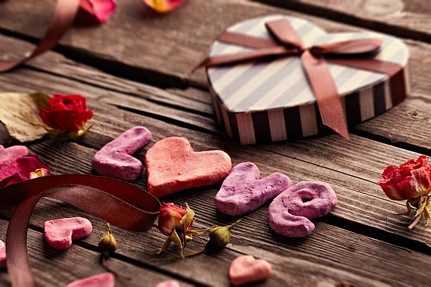 istock Word Love with Valentines Day gift box 531262652