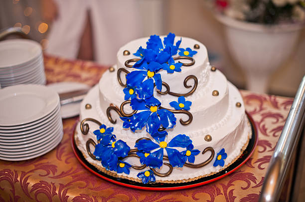 istock Festive pie with dark blue flowers 531301701