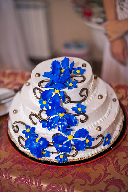 istock Festive pie with dark blue flowers 531301715