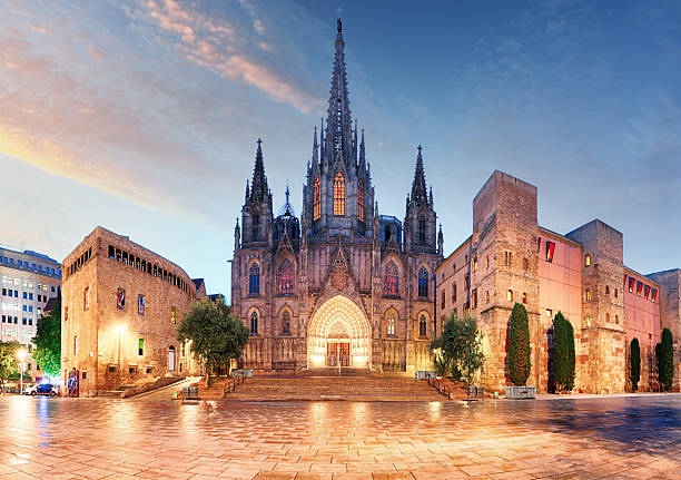 istock Gothic Barcelona Cathedral at night, Spain 531305764
