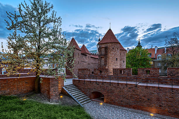 istock Old Town in Warsaw at dusk 531308982