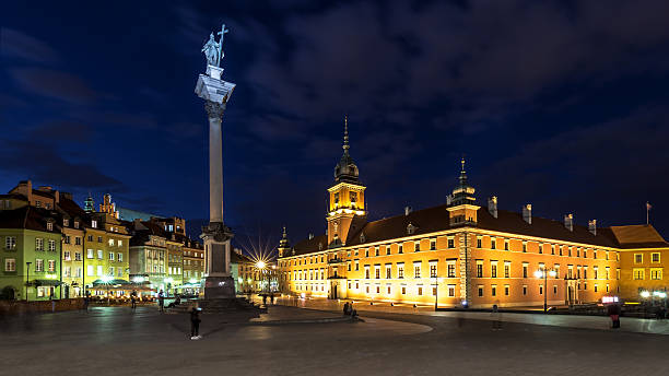 istock Square Castle and Sigismund's Column 531309006