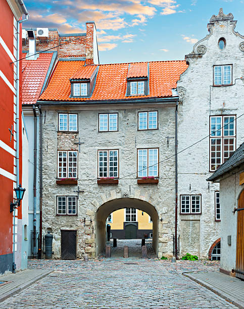 istock Medieval street in OLd Riga, Latvia 531330003