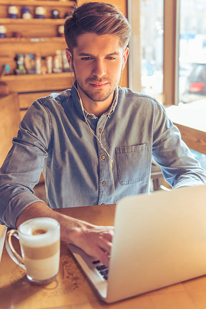 istock Young businessman in the cafe 531331064
