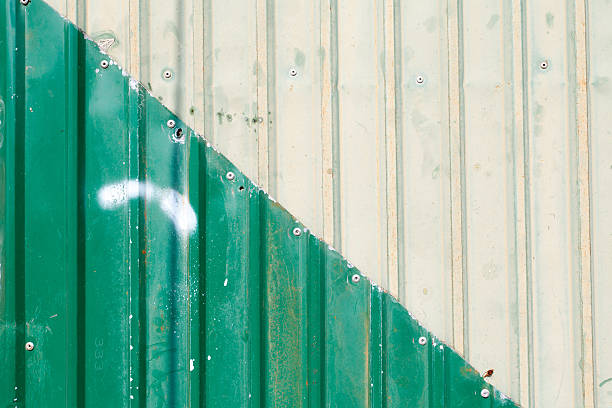 istock Old green and white zinc wall 531386465