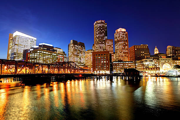 istock Downtown Boston Skyline along the Harborwalk 531386711