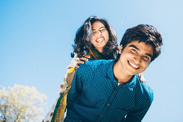 30,000+ Indian Friends Pictures | Download Free Images on Unsplash