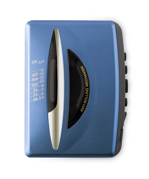 old pessoal fita cassete strereo jogador em um fundo branco - personal cassette player - fotografias e filmes do acervo