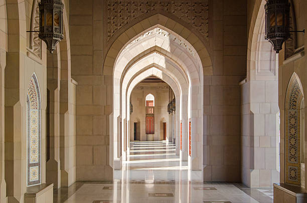 istock Walkway with arches at Sultan Qaboos Grand Mosque 531402599