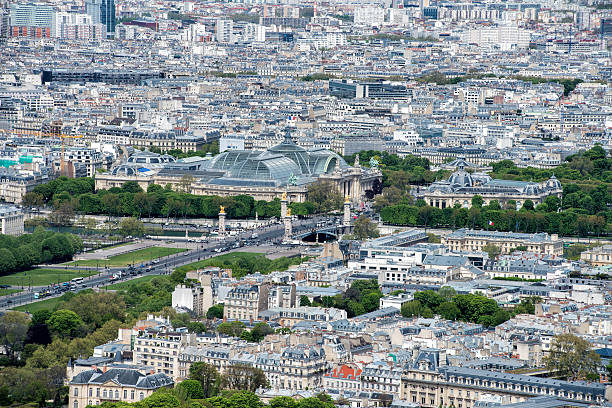 istock Paris sunny blue sky aerial view 531407292