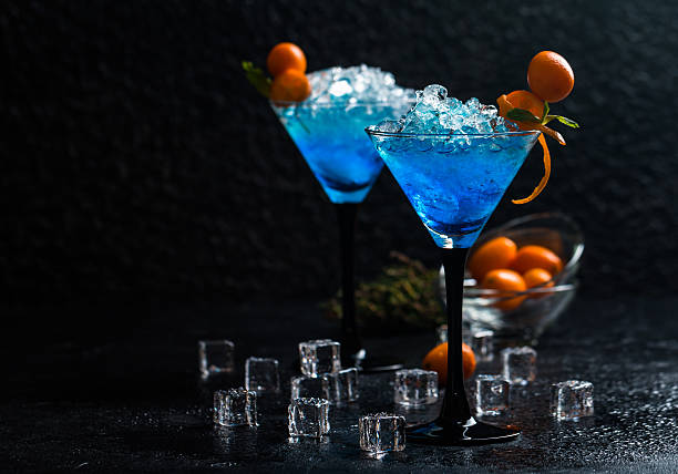 istock Blue cocktail in martini glasses 531418558