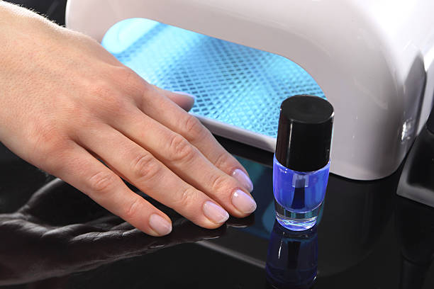 istock Curing nail, manicure hybrid, nail polish 531428059