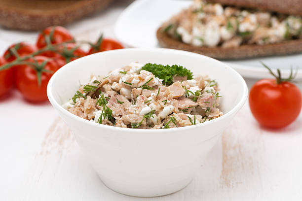 Tuna with beans & red onion - Spanish style salad