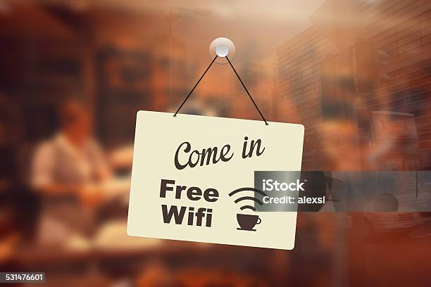 Kostenloses Wifi Im Coffee Shop Anmelden Stockfoto und mehr Bilder von Drahtlose Technologie - Drahtlose Technologie, Freiheit, Kostenlos
