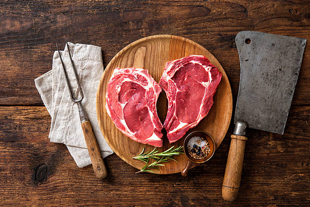 istock Heart shape raw fresh veal meat steaks 531480042