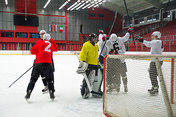 istock Ice Hockey Players Celebrating 531517019