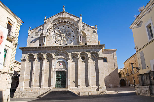 大聖堂・トロイアます。puglia ます。イタリアます。 - foggia province ストックフォトと画像