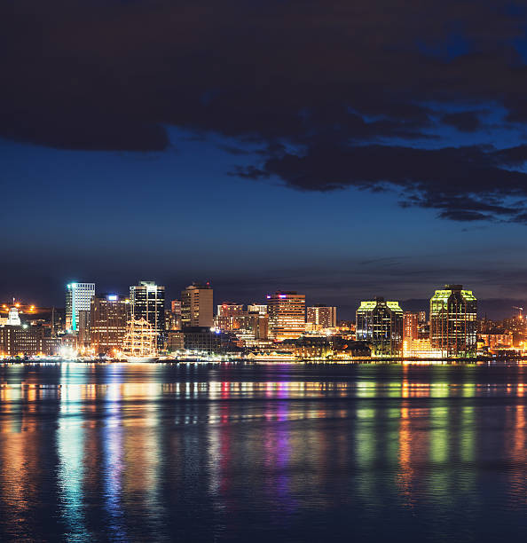 istock City of the Sea 531556780